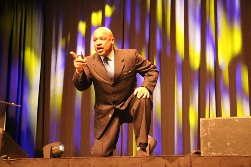 willie-on-stage-2